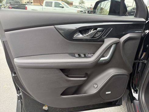 Used 2022 Chevrolet Blazer LT w/ Sound & Technology Package image 10