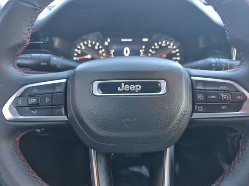 Used 2024 Jeep Compass Trailhawk AWD/4WD image 18
