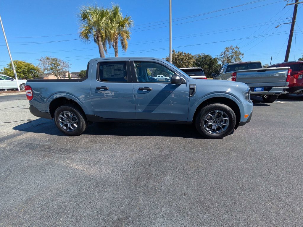 New 2026 Ford Maverick XLT w/ Equipment Group 301A AWD/4WD image 3