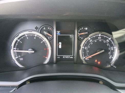 Used 2023 Toyota 4Runner TRD Off-Road Premium w/ Moonroof Package AWD/4WD image 21