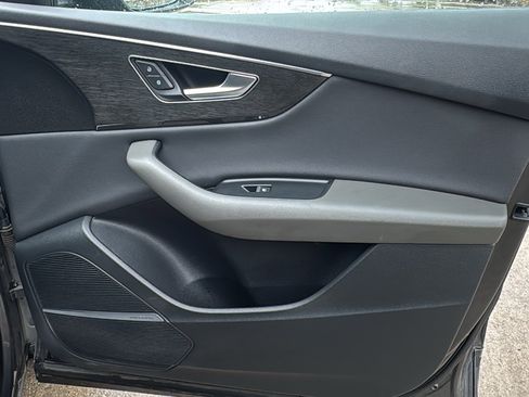 Used 2019 Audi Q8 Prestige w/ Year 1 Package image 30