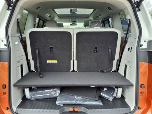 New 2025 Volkswagen ID. Buzz 1st Edition image 29