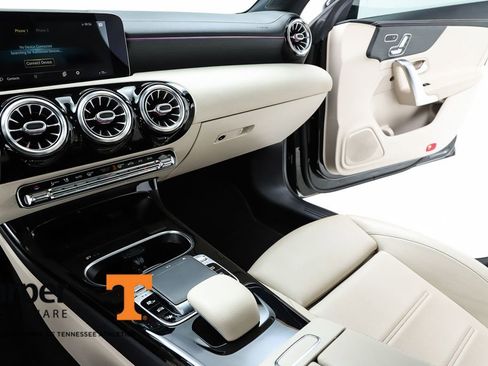 Used 2020 Mercedes-Benz CLA 250 4MATIC image 23