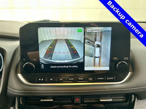 Used 2023 Nissan Rogue Platinum w/ Platinum Premium Package image 21