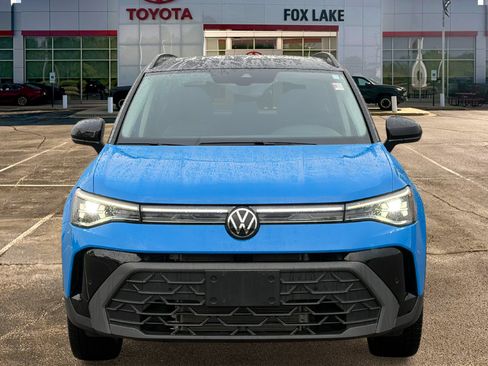 Used 2025 Volkswagen Taos SE AWD/4WD image 8
