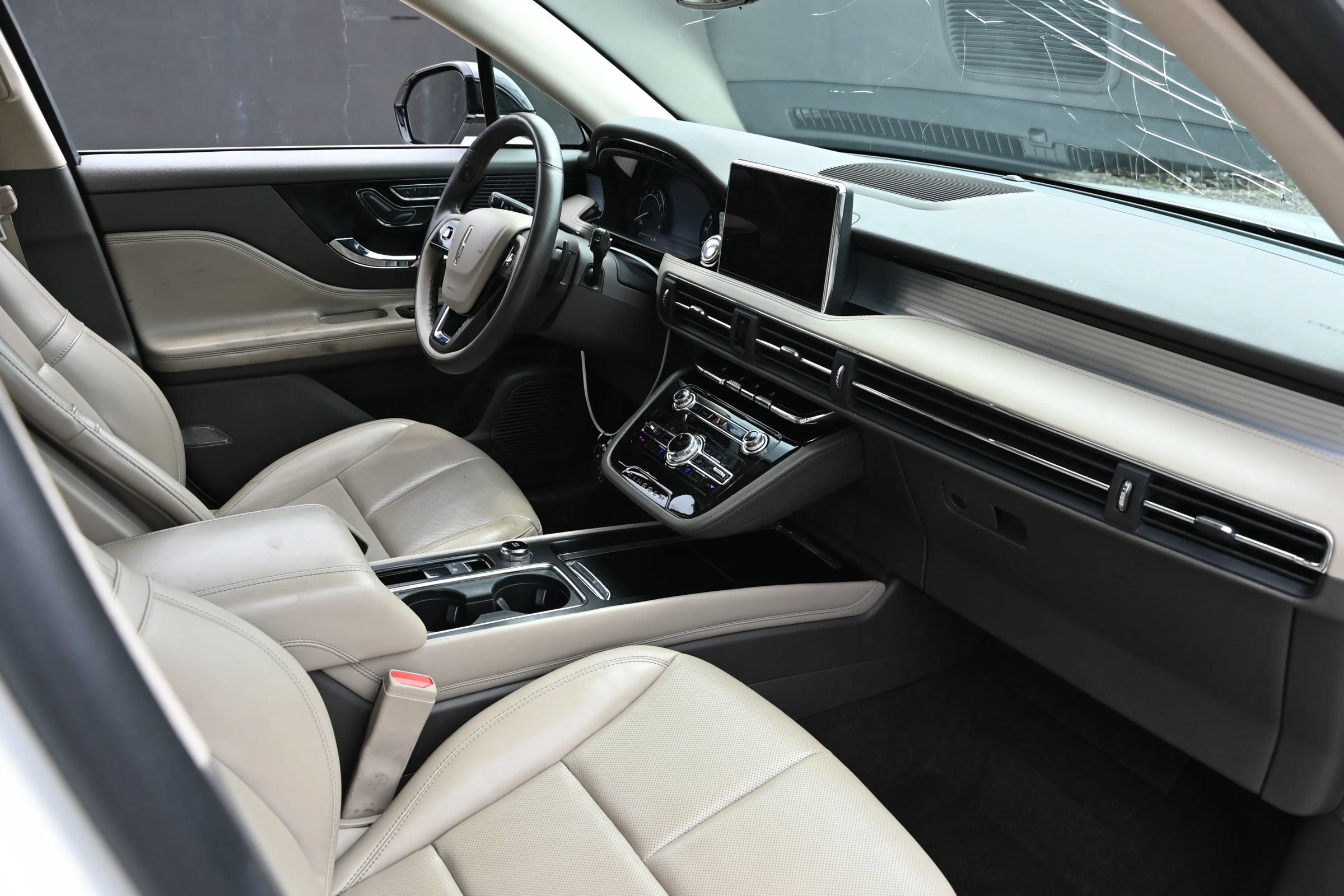 Used 2022 Lincoln Corsair FWD w/ Equipment Group 101A image 13