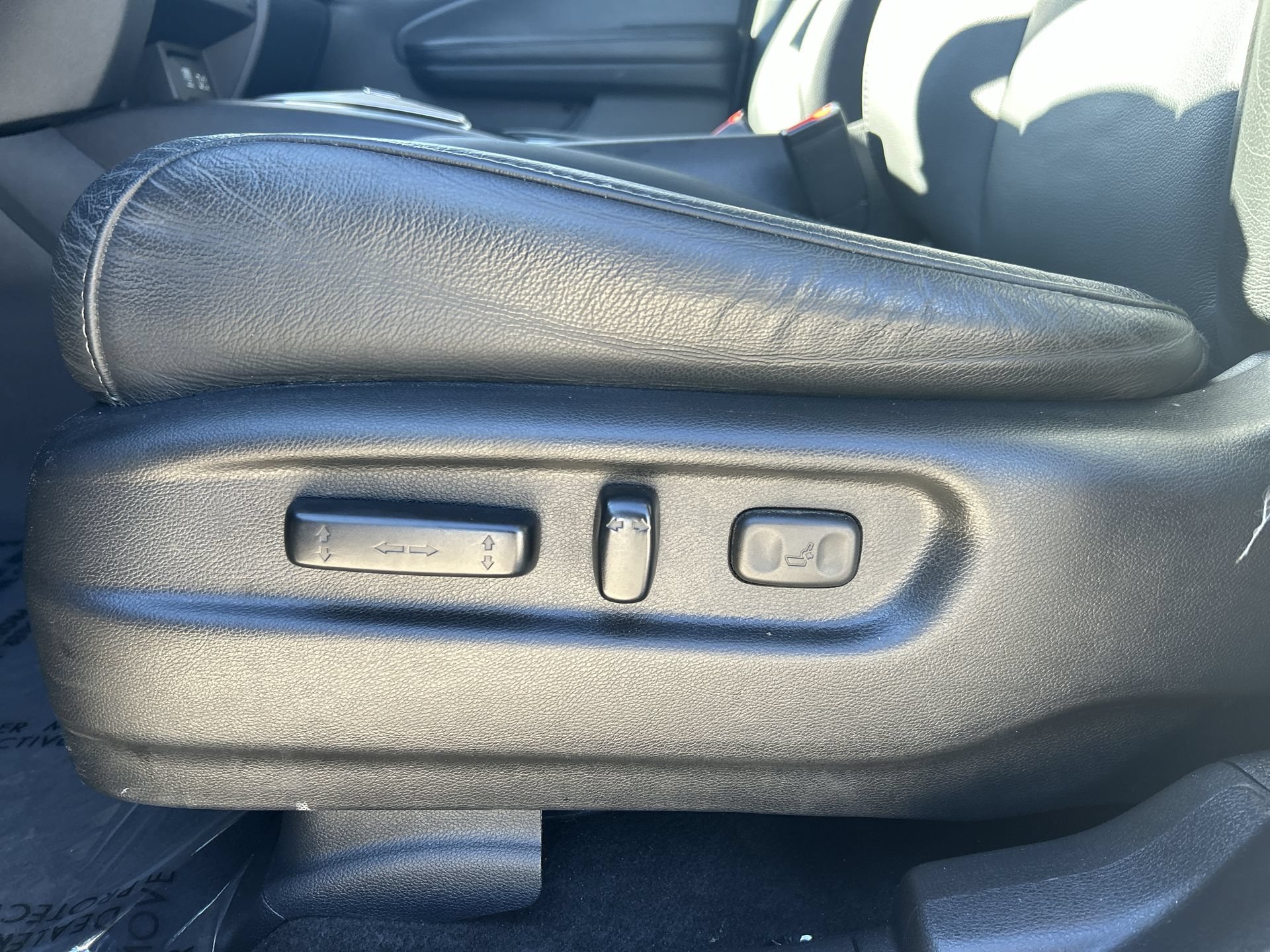 Certified 2019 Honda Pilot Touring image 14
