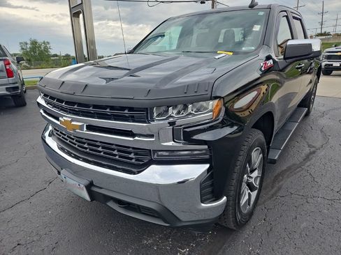Used 2020 Chevrolet Silverado 1500 LT w/ All-Star Edition AWD/4WD image 3