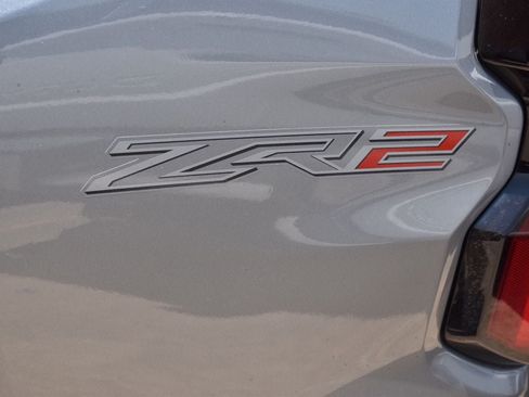 Used 2026 Chevrolet Colorado ZR2 AWD/4WD image 10