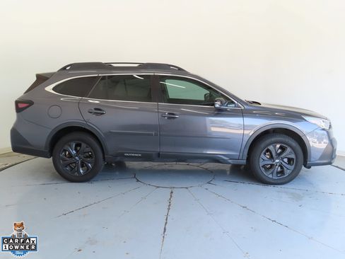 Used 2022 Subaru Outback Onyx Edition XT AWD/4WD image 2