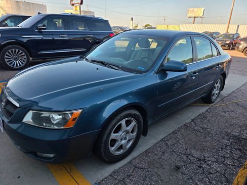 Used 2006 Hyundai Sonata LX FWD image 2