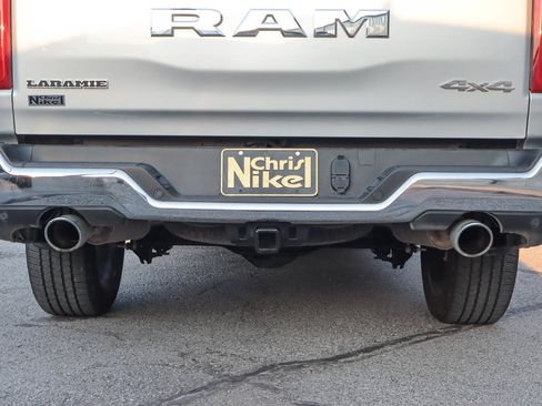 Used 2026 RAM 1500 Laramie AWD/4WD image 13