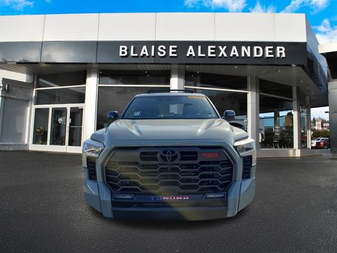 Used 2025 Toyota Tundra Limited w/ TRD Off-Road Package AWD/4WD image 10