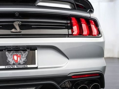Used 2021 Ford Mustang Shelby GT500 w/ Technology Package RWD image 35