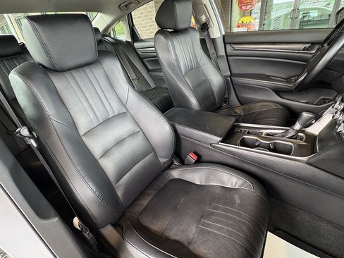 Used 2018 Honda Accord EX-L image 27