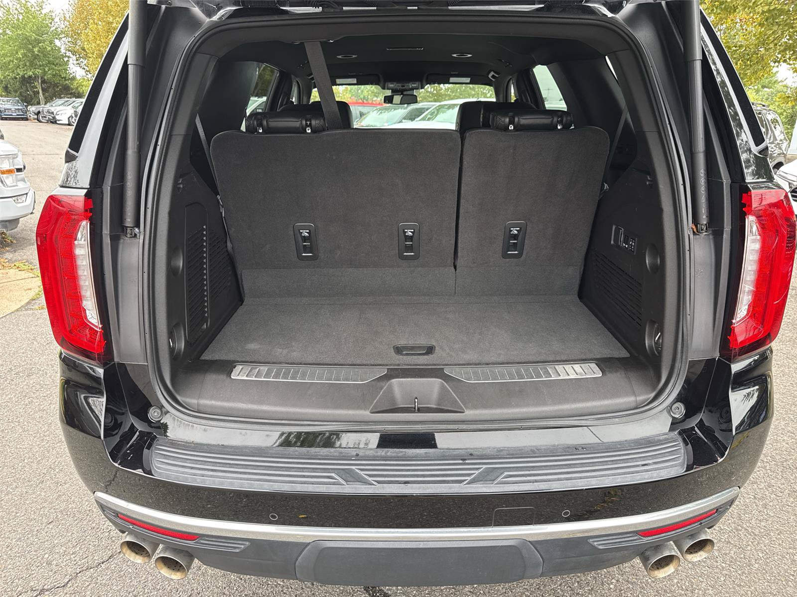 Certified 2023 GMC Yukon Denali AWD/4WD image 25