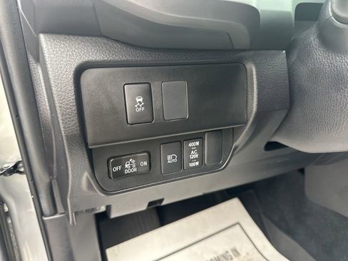 Used 2023 Toyota Tacoma TRD Sport w/ Technology Package AWD/4WD image 13
