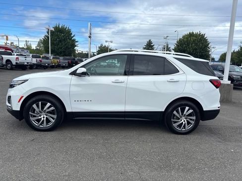 Used 2022 Chevrolet Equinox Premier AWD/4WD image 2