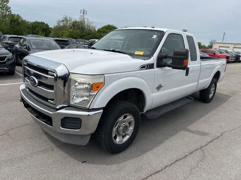 Used 2011 Ford F250 XLT w/ XLT Interior Pkg AWD/4WD image 2