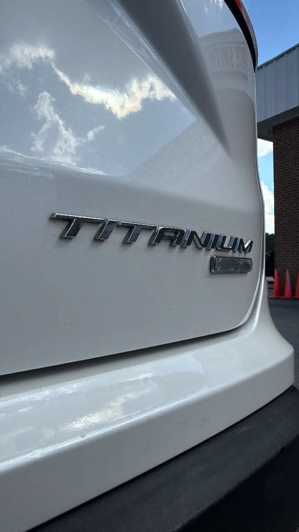 Used 2019 Ford Edge Titanium w/ Cold Weather Package AWD/4WD image 48