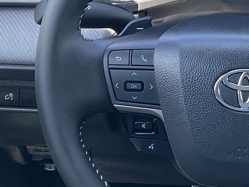 Certified 2026 Toyota Camry SE w/ Multimedia Upgrade Package FWD image 17