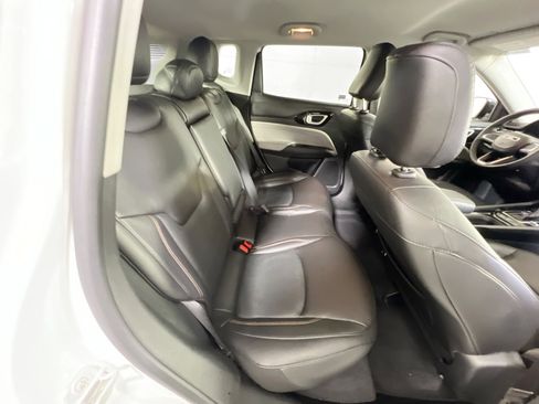 Used 2022 Jeep Compass Limited image 24