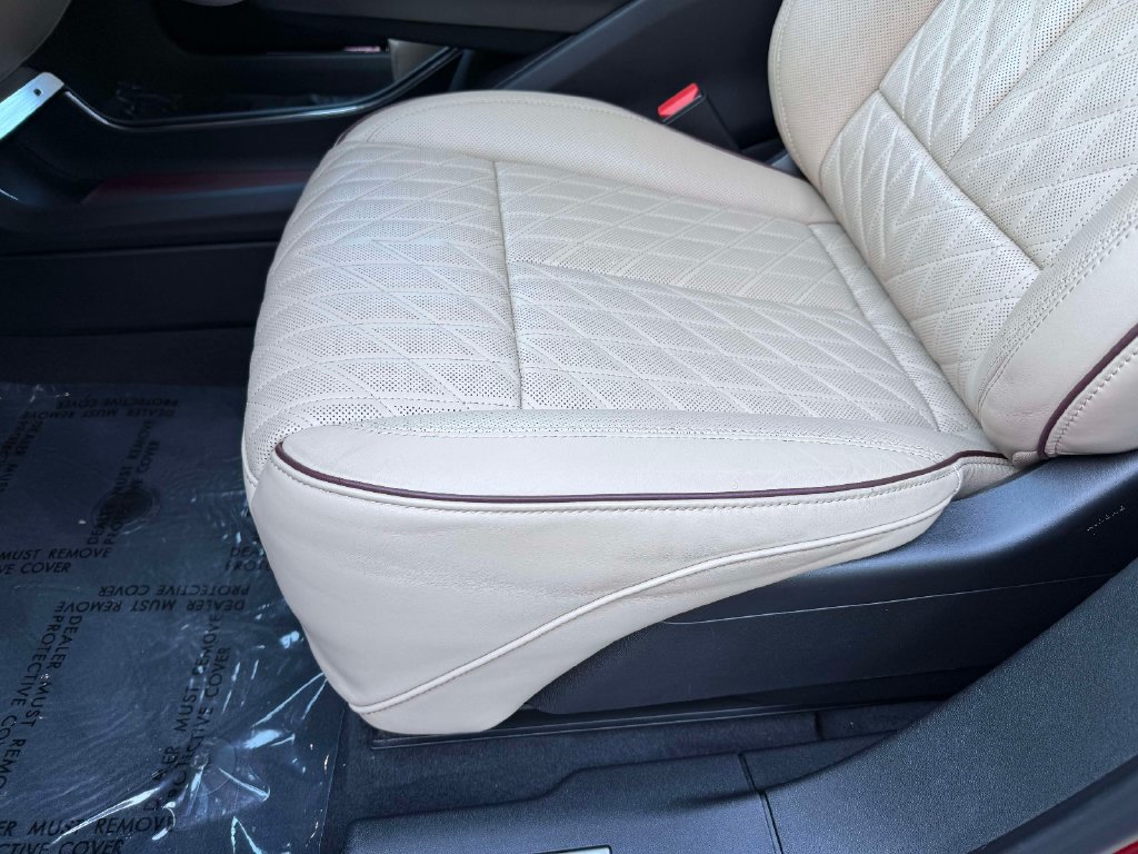 Used 2025 Cadillac Lyriq Sport w/ Nappa Leather Package AWD/4WD image 3