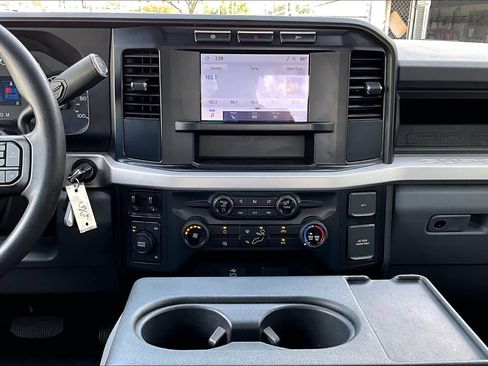 Used 2024 Ford F350 XL image 7
