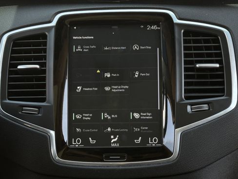 Used 2019 Volvo XC90 T6 Momentum w/ Advanced Package AWD/4WD image 18