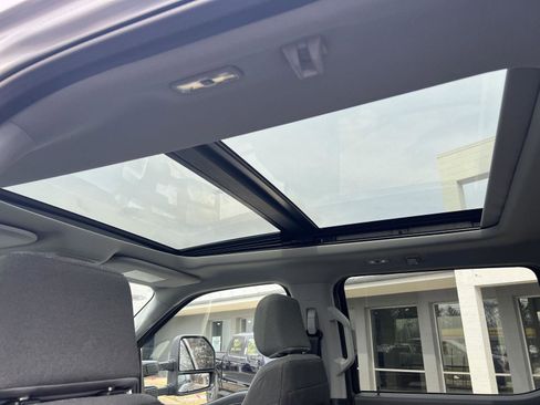 Used 2023 Ford F350 XLT w/ Tremor Off-Road Package image 9