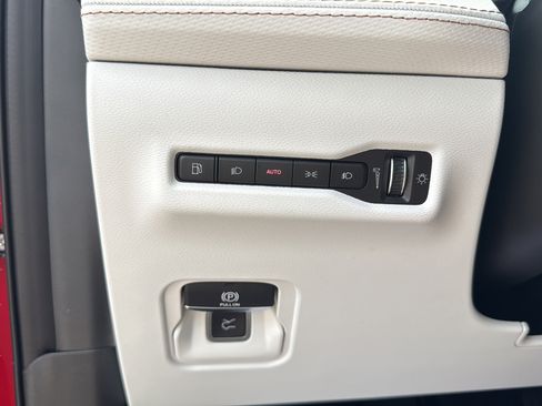 New 2026 Jeep Cherokee Limited AWD/4WD image 17