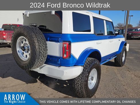 Used 2024 Ford Bronco Wildtrak image 12