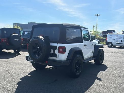 Used 2019 Jeep Wrangler Sport AWD/4WD image 4