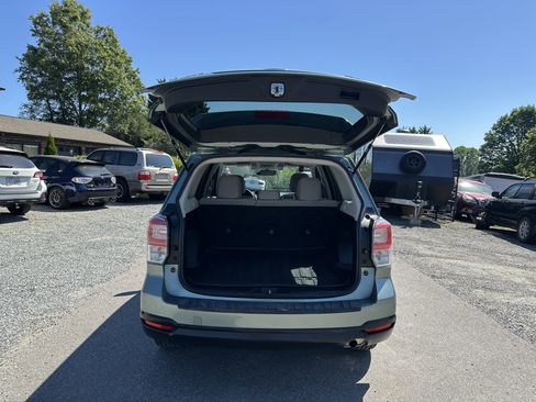 Used 2018 Subaru Forester 2.5i Premium AWD/4WD image 13