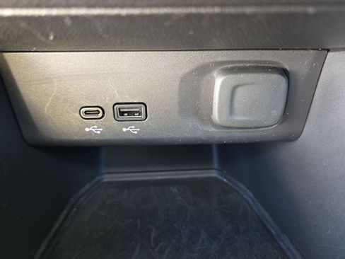 Used 2025 Buick Envista Preferred image 31