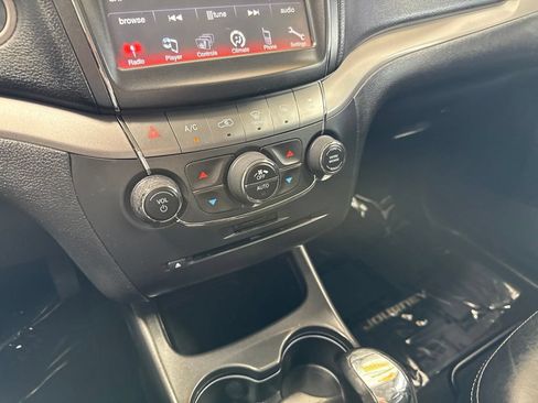 Used 2015 Dodge Journey Crossroad w/ Flexible Seating Group FWD image 19