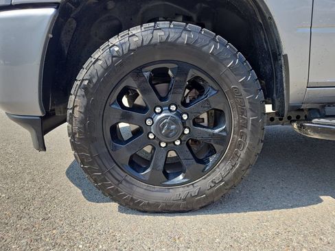 Used 2024 RAM 2500 Laramie w/ Night Edition AWD/4WD image 10