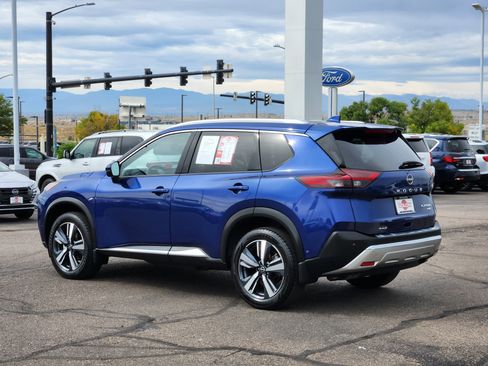 Used 2023 Nissan Rogue Platinum w/ Platinum Premium Package image 3