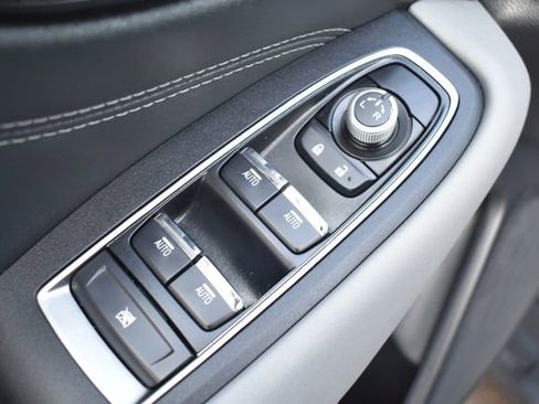 Used 2022 Subaru Outback Limited image 15