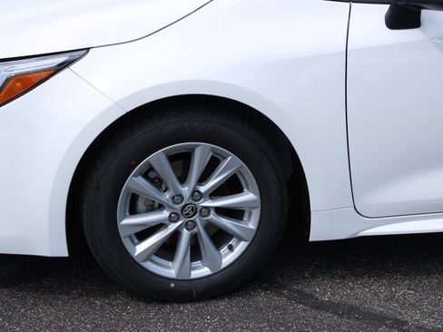 New 2026 Toyota Corolla SE FWD image 11