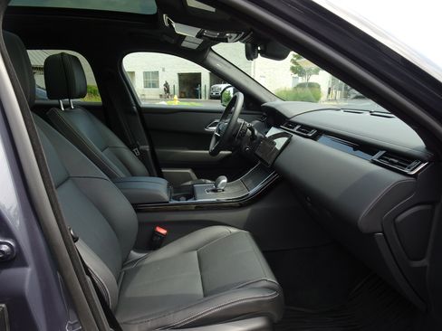 Used 2026 Land Rover Range Rover Velar Autobiography AWD/4WD image 26