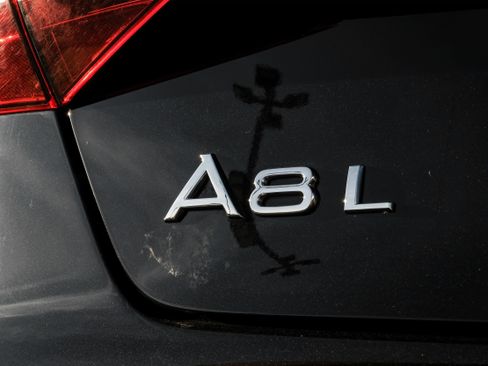 Used 2017 Audi A8 L 4.0T w/ Driver Assistance Package image 56