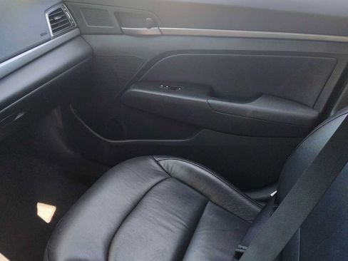 Used 2018 Hyundai Elantra SEL FWD image 6