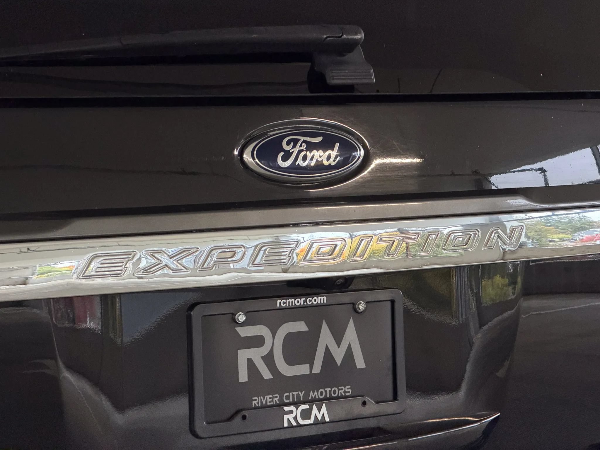 Used 2015 Ford Expedition EL XLT w/ Equipment Group 202A AWD/4WD image 14
