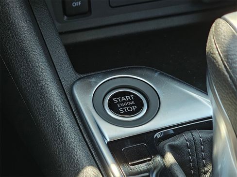 New 2025 Nissan Sentra SV w/ Trunk Package image 12