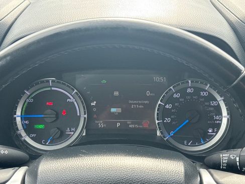 Used 2024 Toyota Highlander LE image 18