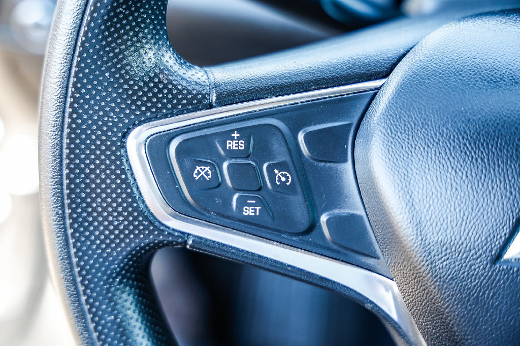 Used 2020 Chevrolet Malibu LT FWD image 46