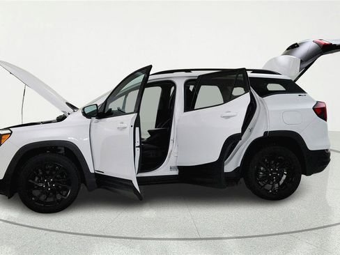 Used 2023 GMC Terrain SLT w/ Elevation Edition AWD/4WD image 6