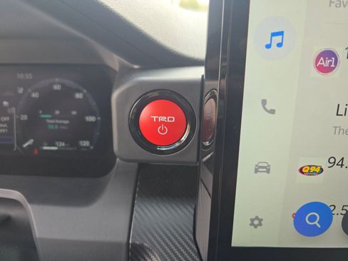 Used 2025 Toyota Tacoma TRD Pro image 26