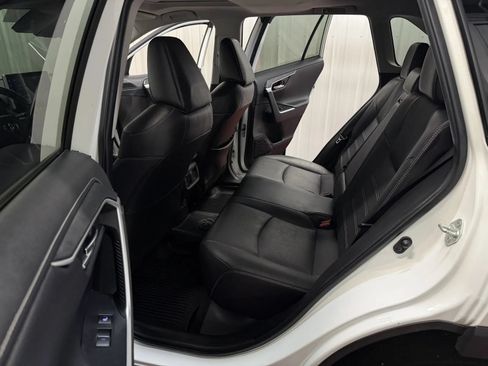 Used 2022 Toyota RAV4 Limited AWD/4WD image 42